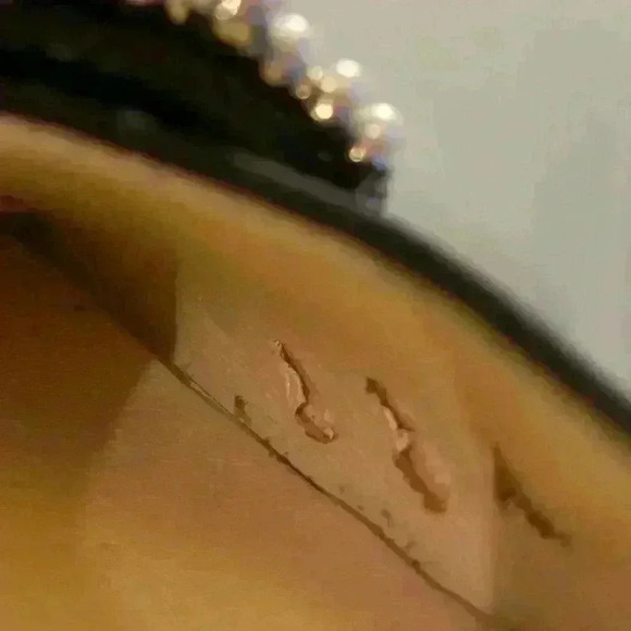 Manolo Blahnik Pearl Hangisi Black Flats - Picture 11 of 11